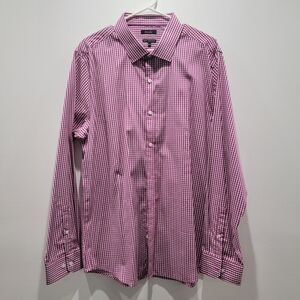 RW&CO. Men's Pink Gingham Button Down Shirt
